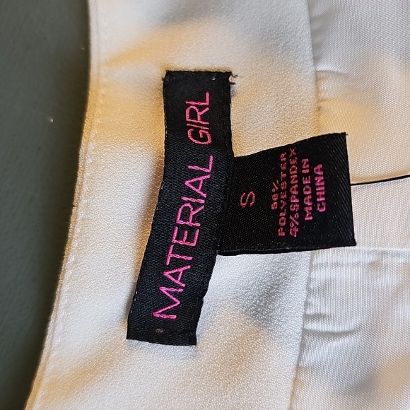 Material Girl White Sleeveless Vest with Black Accents. Size Small. NWT - Picture 8 of 14